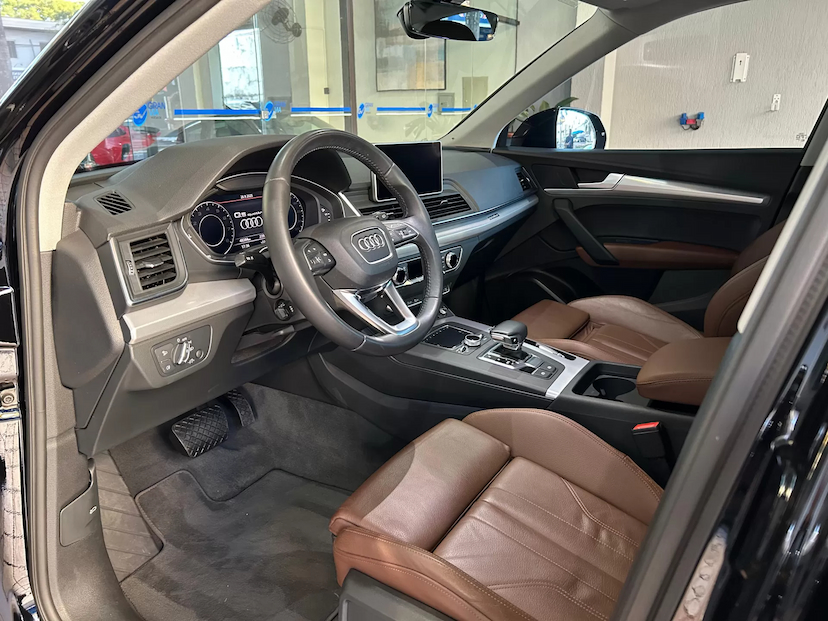 Foto do veículo AUDI Q5 2.0 TFSI GASOLINA PRESTIGE PLUS S TRONIC 2020 48.384 KM 176.900,00