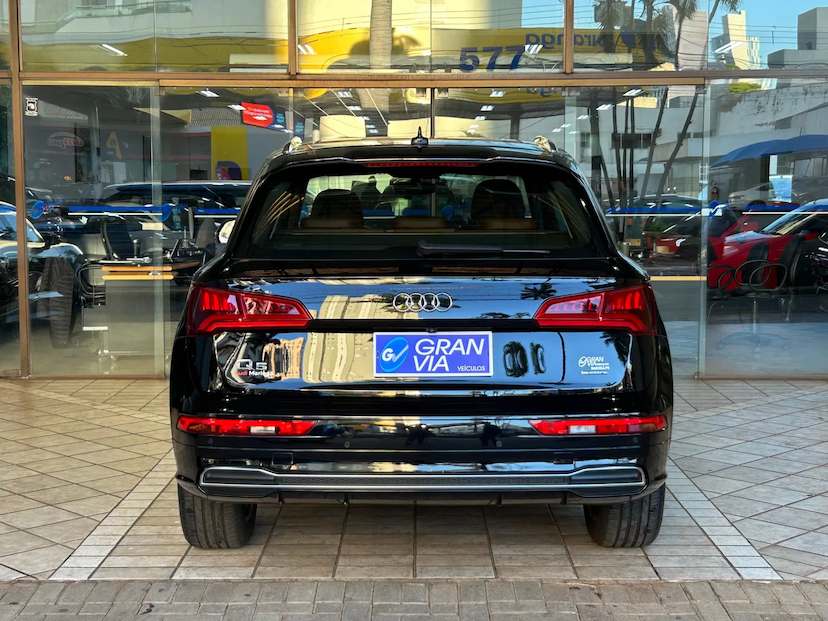 Foto do veículo AUDI Q5 2.0 TFSI GASOLINA PRESTIGE PLUS S TRONIC 2020 48.384 KM 176.900,00