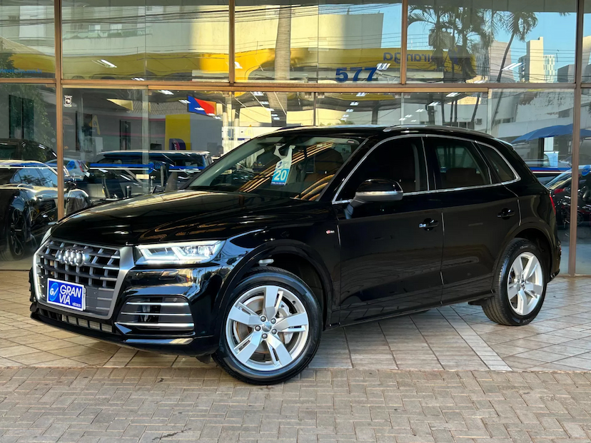 Foto do veículo AUDI Q5 2.0 TFSI GASOLINA PRESTIGE PLUS S TRONIC 2020 48.384 KM 176.900,00