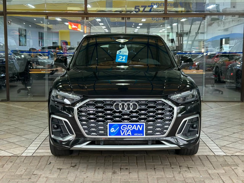 Foto do veículo AUDI Q5 2.0 45 TFSI GASOLINA S LINE BLACK QUATTRO S TRONIC 2021 44.711 KM 239.900,00