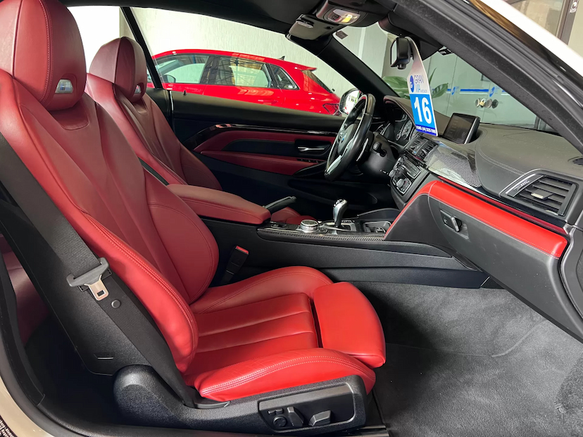 Foto do veículo BMW M4 3.0 CABRIO I6 24V GASOLINA 2P AUTOMÁTICO 2016 28.854 KM 299.000,00