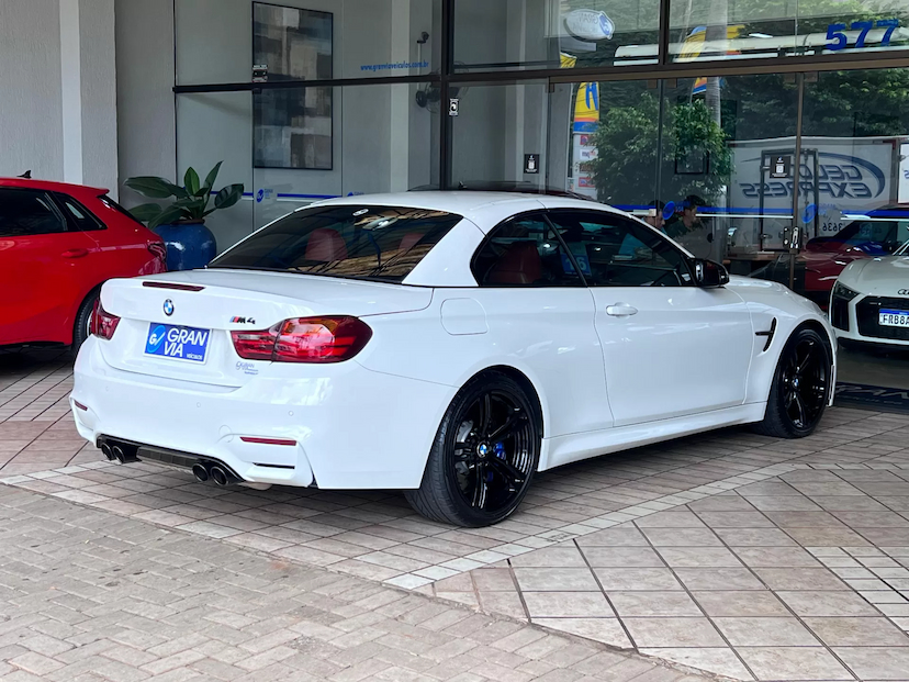 Foto do veículo BMW M4 3.0 CABRIO I6 24V GASOLINA 2P AUTOMÁTICO 2016 28.854 KM 299.000,00