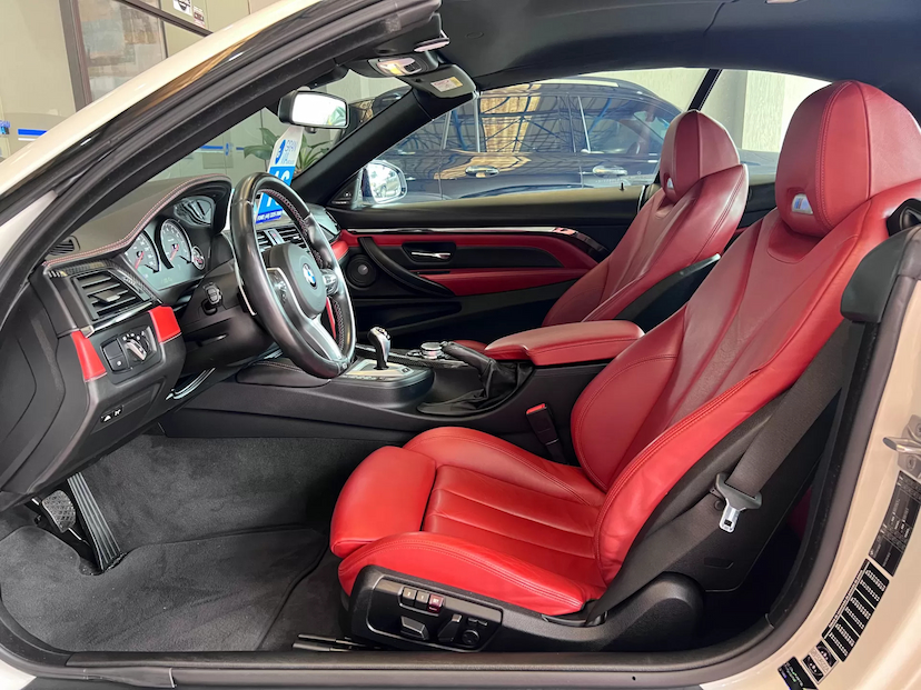 Foto do veículo BMW M4 3.0 CABRIO I6 24V GASOLINA 2P AUTOMÁTICO 2016 28.854 KM 299.000,00