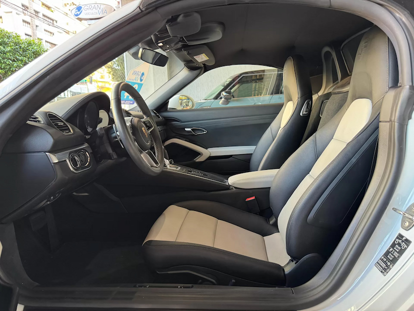 Foto do veículo PORSCHE 718 2.0 16V H4 GASOLINA BOXSTER STYLE EDITION PDK 2024 6.312 KM 532.000,00