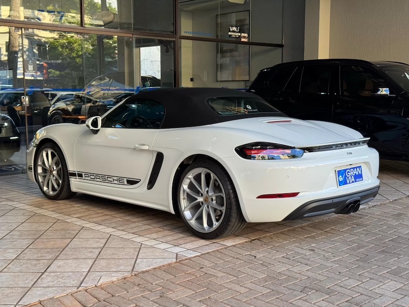 Foto do veículo PORSCHE 718 2.0 16V H4 GASOLINA BOXSTER STYLE EDITION PDK 2024 6.312 KM 532.000,00