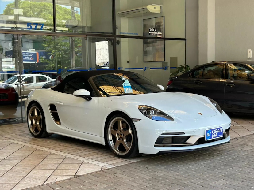 Foto do veículo PORSCHE 718 4.0 H6 GASOLINA BOXSTER 25 ANOS PDK 2022 7.168 KM 688.000,00