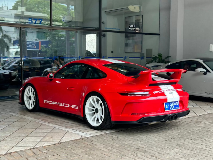 Foto do veículo PORSCHE 911 4.0 24V H6 GASOLINA GT3 PDK 2018 23.863 KM 1.599.000,00