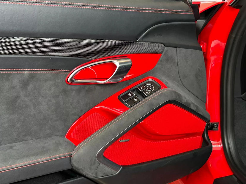 Foto do veículo PORSCHE 911 4.0 24V H6 GASOLINA GT3 PDK 2018 23.863 KM 1.599.000,00