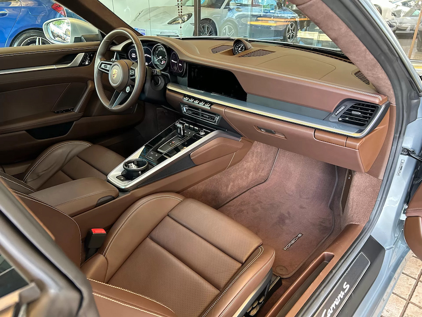 Foto do veículo PORSCHE 911 3.0 24V H6 GASOLINA CARRERA S PDK 2020 24.589 KM 748.000,00