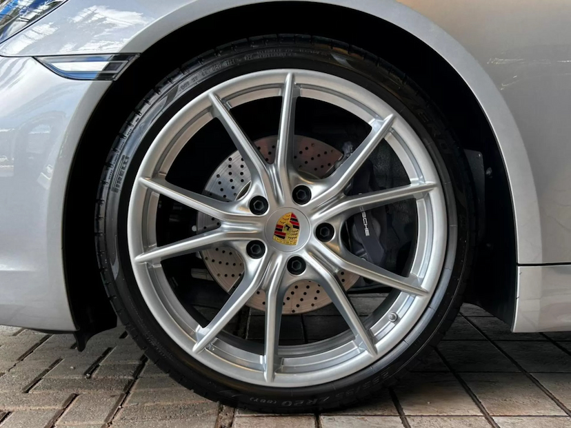 Foto do veículo PORSCHE 718 2.0 16V H4 GASOLINA BOXSTER PDK 2024 3.040 KM 558.000,00