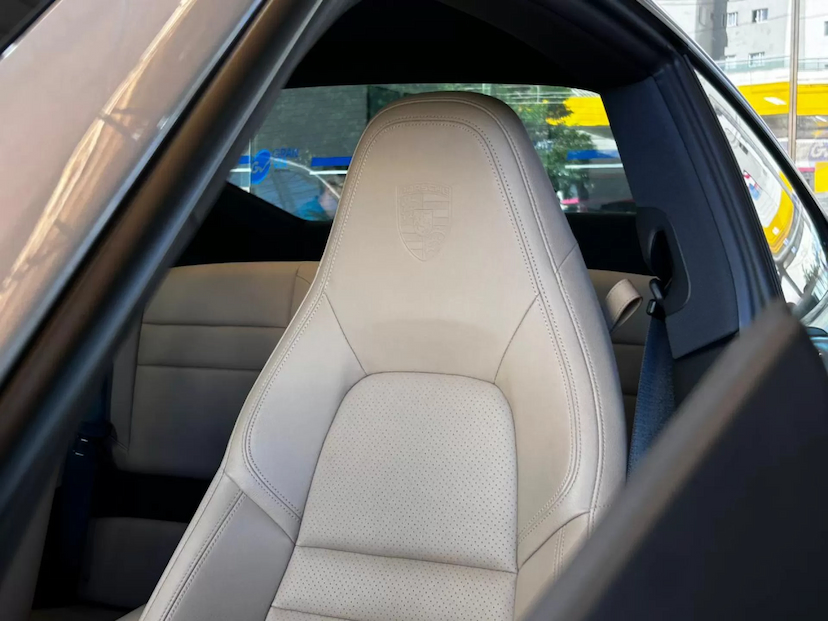Foto do veículo PORSCHE 911 3.0 24V H6 GASOLINA CARRERA PDK 2024 1.617 KM 845.000,00