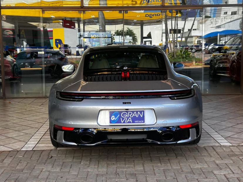 Foto do veículo PORSCHE 911 3.0 24V H6 GASOLINA CARRERA PDK 2024 1.617 KM 845.000,00