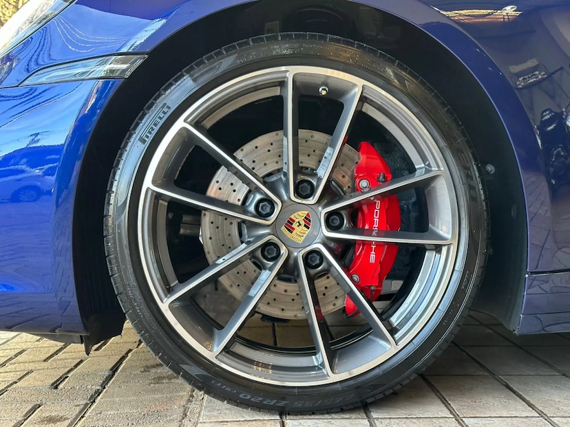 Foto do veículo PORSCHE 911 3.0 24V H6 GASOLINA CARRERA 4S PDK 2021 12.730 KM 765.000,00