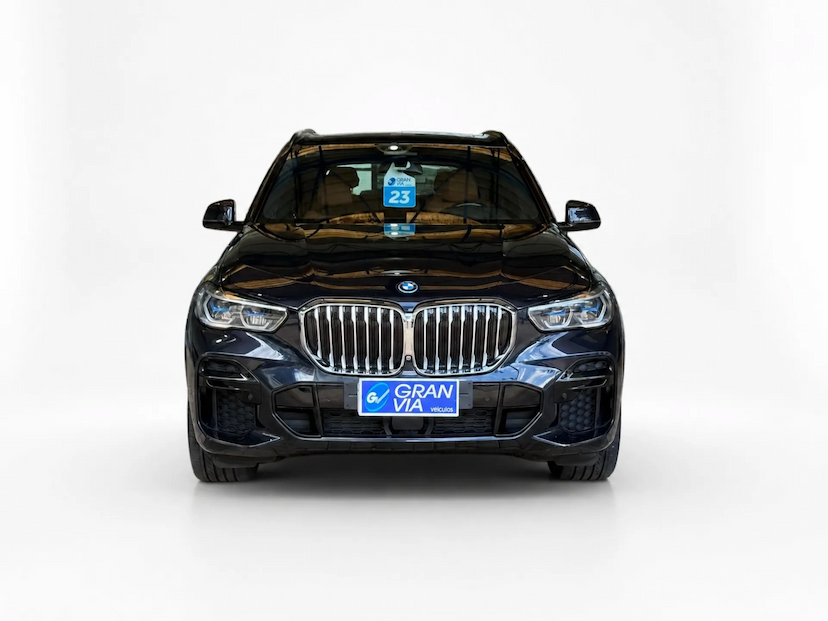 Foto do veículo BMW X5 3.0 I6 TURBO HÍBRIDO XDRIVE45E M SPORT AUTOMÁTICO 2023 62.075 KM 428.000,00