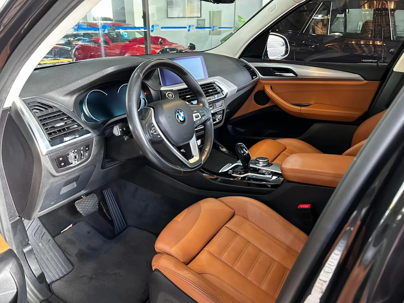 Foto do veículo BMW X3 2.0 16V GASOLINA X LINE XDRIVE20I STEPTRONIC 2020 80.474 KM 168.900,00