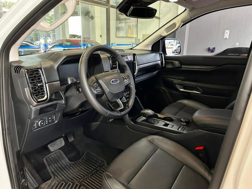 Foto do veículo FORD RANGER 3.0 V6 TURBO DIESEL CD XLT 4X4 AUTOMÁTICO 2025 14.770 KM 269.900,00