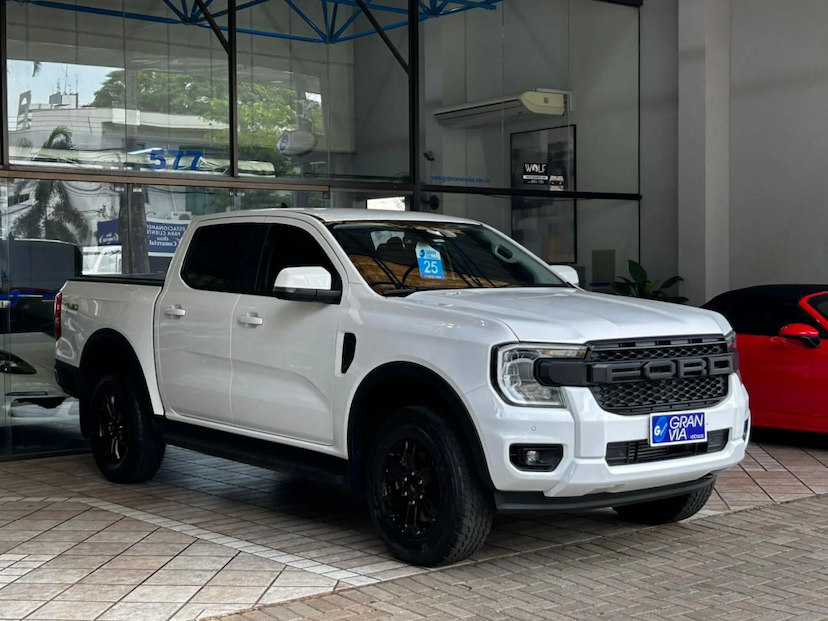 Foto do veículo FORD RANGER 3.0 V6 TURBO DIESEL CD XLT 4X4 AUTOMÁTICO 2025 14.770 KM 269.900,00
