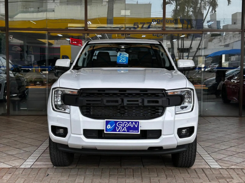 Foto do veículo FORD RANGER 3.0 V6 TURBO DIESEL CD XLT 4X4 AUTOMÁTICO 2025 14.770 KM 269.900,00