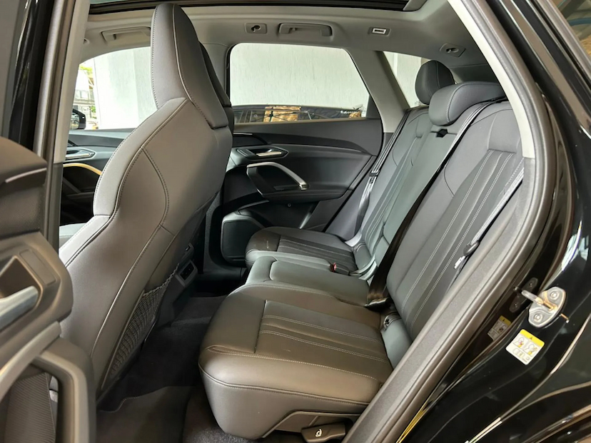 Foto do veículo AUDI Q5 2.0 45 TFSI GASOLINA S-LINE QUATTRO S TRONIC 2025 1.414 KM 438.900,00