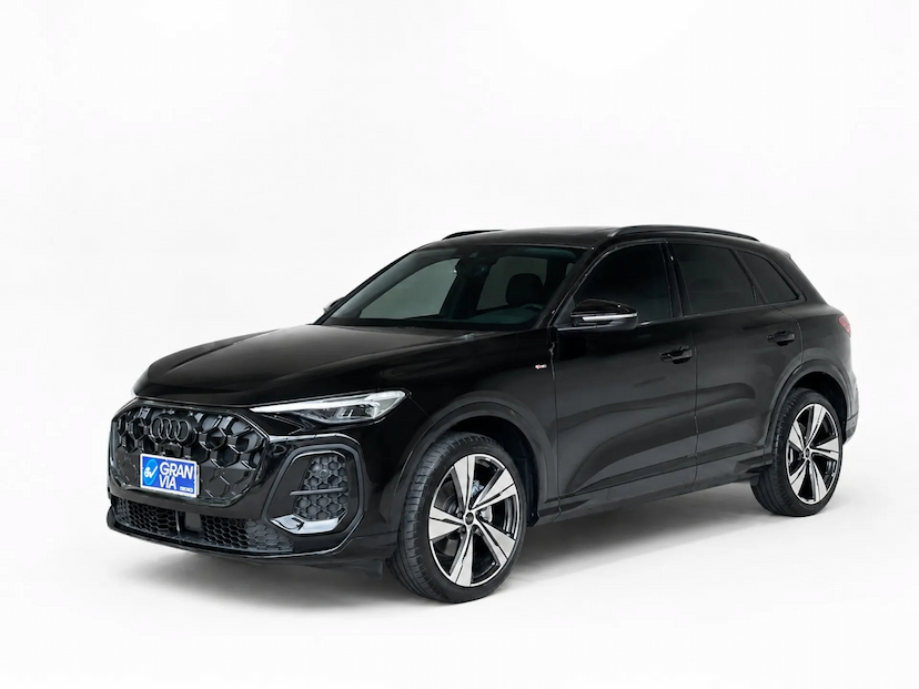 Foto do veículo AUDI Q5 2.0 45 TFSI GASOLINA S-LINE QUATTRO S TRONIC 2025 1.414 KM 438.900,00