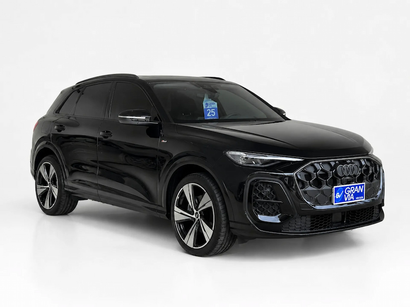 Foto do veículo AUDI Q5 2.0 45 TFSI GASOLINA S-LINE QUATTRO S TRONIC 2025 1.414 KM 438.900,00