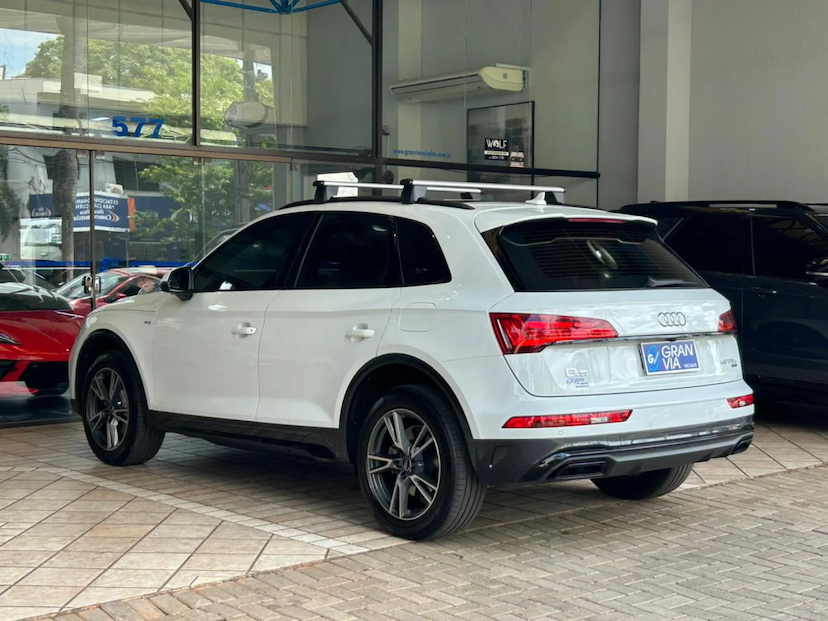 Foto do veículo AUDI Q5 2.0 55 TFSIE PHEV SPORTBACK PERFORMANCE QUATTRO S TRONIC 2022 19.891 KM 349.000,00
