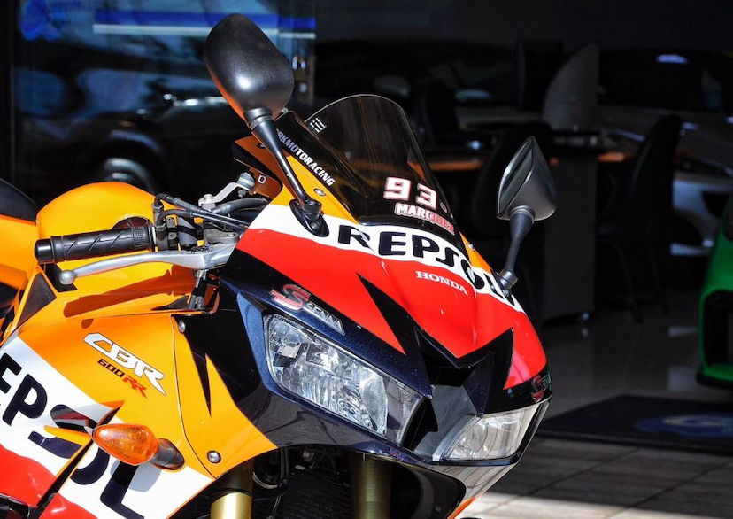 Foto do veículo HONDA CBR 600RR HRC REPSOL 2013 28.874 KM 58.900,00