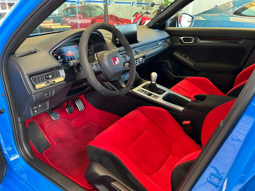 Foto do veículo HONDA CIVIC 2.0 DI VTEC TURBO GASOLINA TYPE R MANUAL 2024 4.988 KM 369.000,00