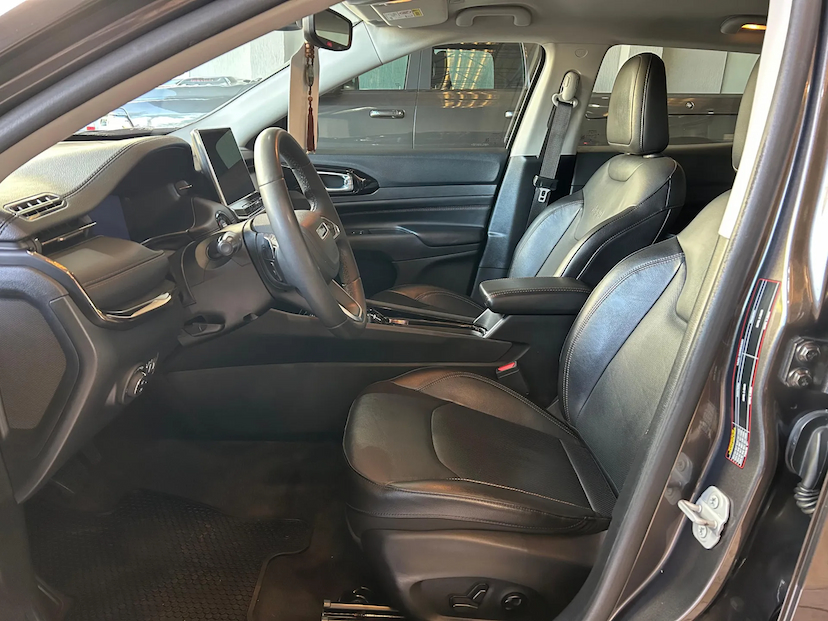 Foto do veículo JEEP COMPASS 2.0 TD350 TURBO DIESEL LIMITED AT9 2022 62.339 KM 136.900,00