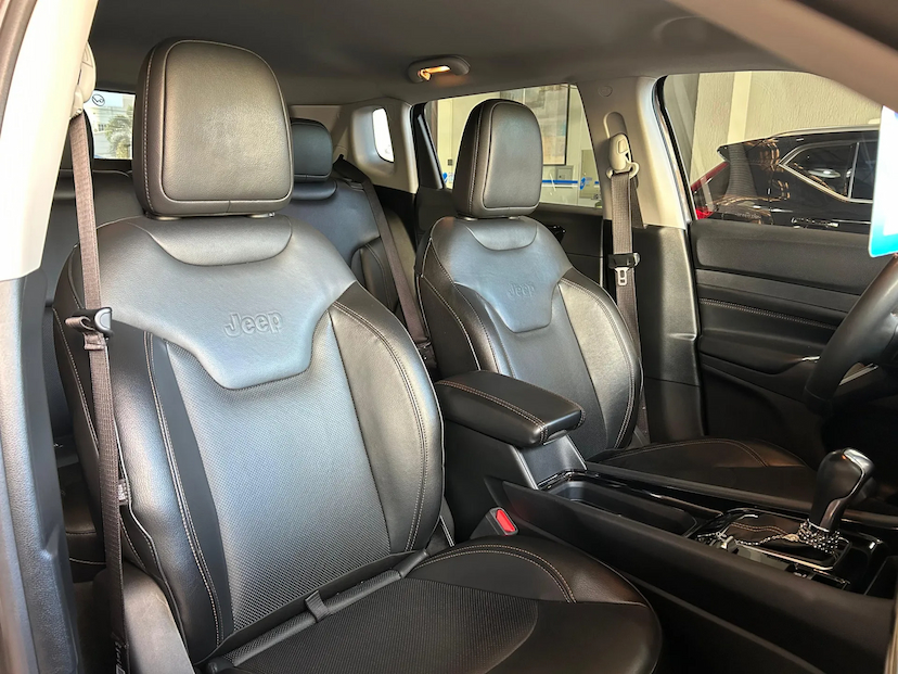 Foto do veículo JEEP COMPASS 2.0 TD350 TURBO DIESEL LIMITED AT9 2022 62.339 KM 136.900,00
