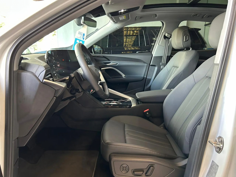 Foto do veículo AUDI Q5 2.0 TFSI GASOLINA SPORTBACK ADVANCED QUATTRO S TRONIC 2025 7.218 KM 376.000,00