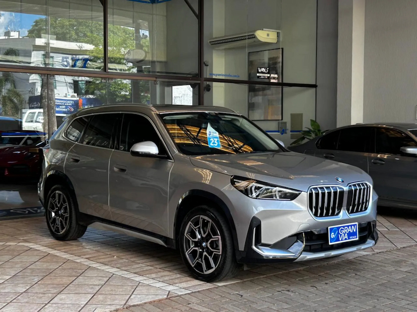 Foto do veículo BMW X1 2.0 16V TURBO GASOLINA SDRIVE20I X-LINE STEPTRONIC 2023 24.022 KM 254.000,00