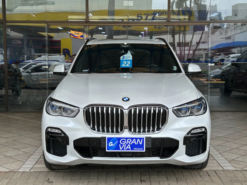 Foto do veículo BMW X5 3.0 I6 TURBO HÍBRIDO XDRIVE45E M SPORT AUTOMÁTICO 2022 57.560 KM 399.000,00