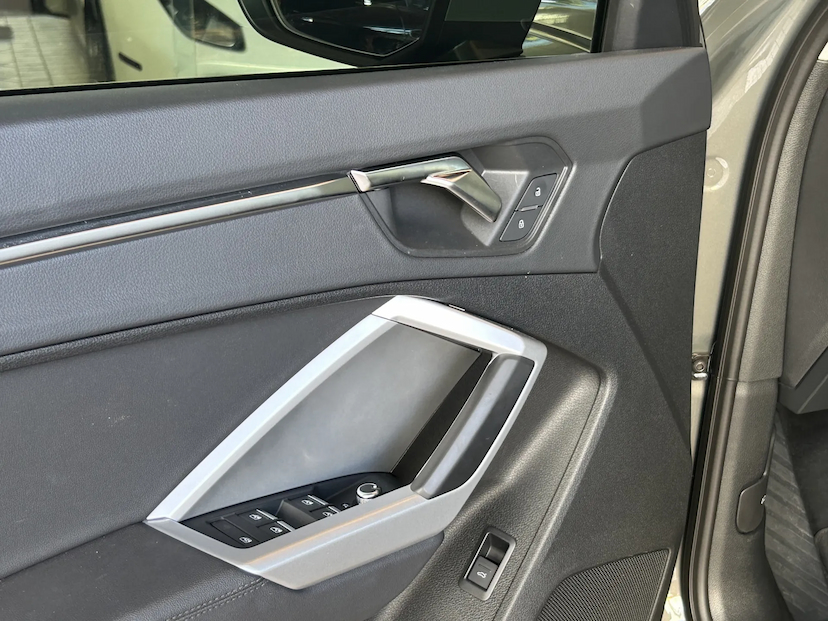Foto do veículo AUDI Q3 2.0 40 TFSI GASOLINA PERFORMANCE QUATTRO TIPTRONIC 2025 9.566 KM 269.000,00