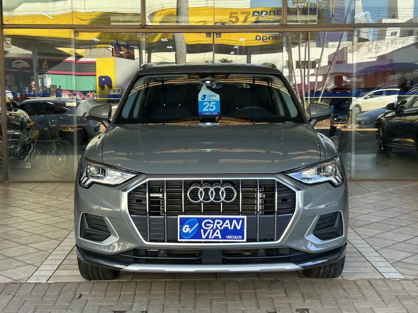 Foto do veículo AUDI Q3 2.0 40 TFSI GASOLINA PERFORMANCE QUATTRO TIPTRONIC 2025 9.566 KM 269.000,00