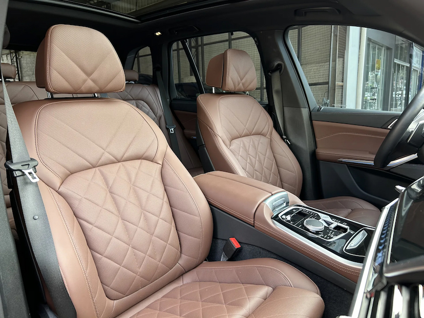 Foto do veículo BMW X5 3.0 I6 TURBO HÍBRIDO XDRIVE50E M SPORT AUTOMÁTICO 2025 12.061 KM 619.000,00