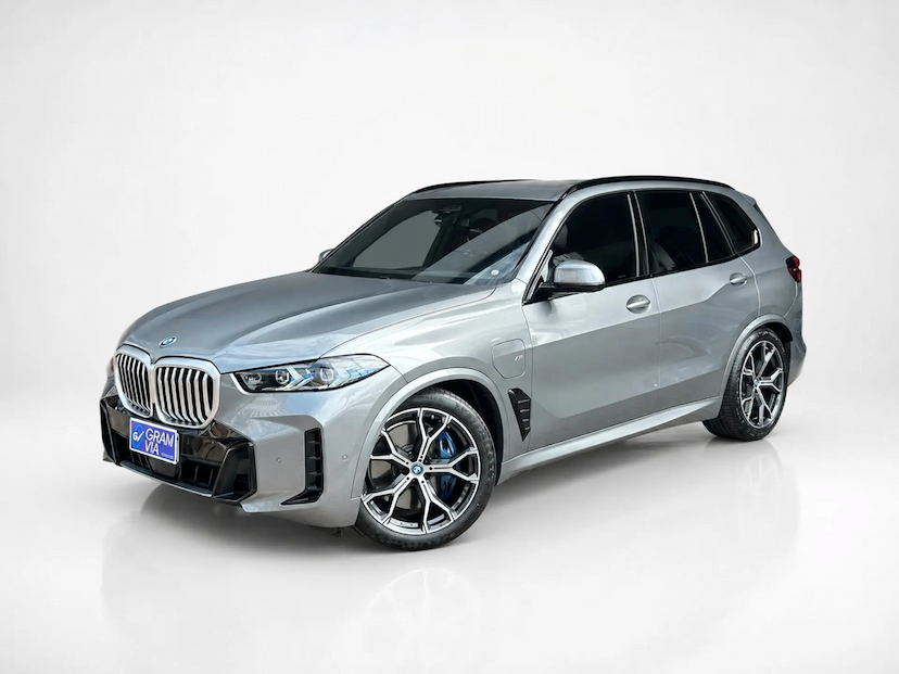 Foto do veículo BMW X5 3.0 I6 TURBO HÍBRIDO XDRIVE50E M SPORT AUTOMÁTICO 2025 12.061 KM 619.000,00