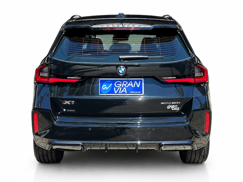 Foto do veículo BMW X1 2.0 16V TURBO GASOLINA SDRIVE20I M SPORT STEPTRONIC 2027 137 KM R$ 359.000,00