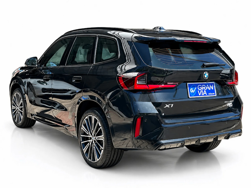 Foto do veículo BMW X1 2.0 16V TURBO GASOLINA SDRIVE20I M SPORT STEPTRONIC 2027 137 KM R$ 359.000,00