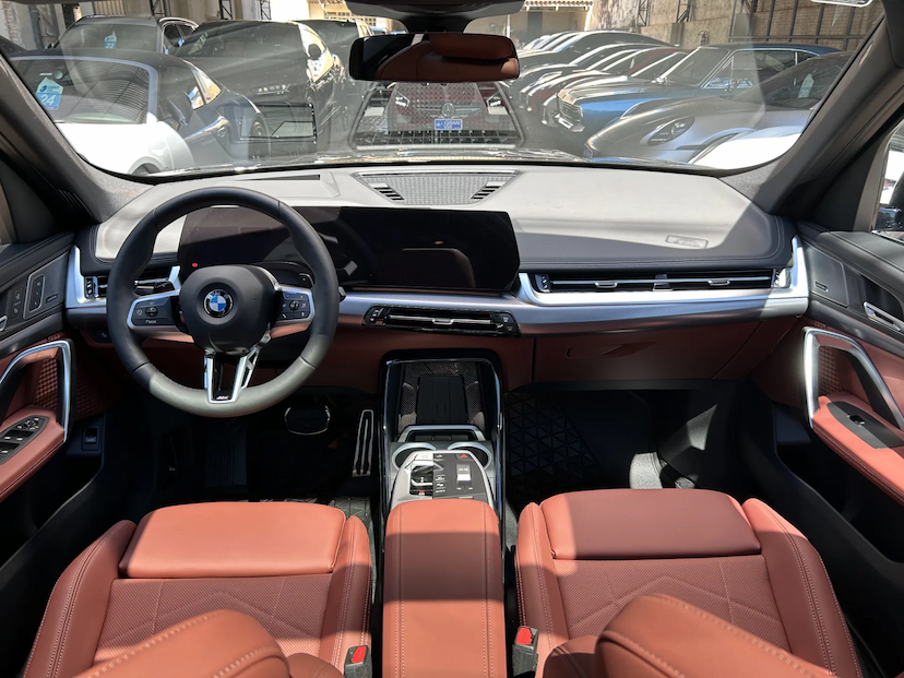 Foto do veículo BMW X1 2.0 16V TURBO GASOLINA SDRIVE20I M SPORT STEPTRONIC 2027 137 KM R$ 359.000,00
