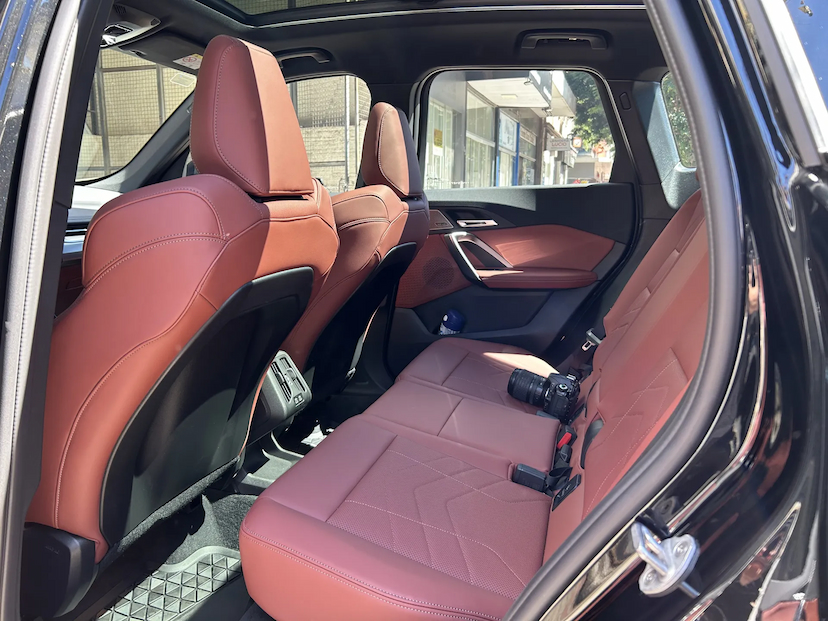 Foto do veículo BMW X1 2.0 16V TURBO GASOLINA SDRIVE20I M SPORT STEPTRONIC 2027 137 KM R$ 359.000,00
