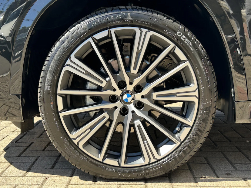 Foto do veículo BMW X1 2.0 16V TURBO GASOLINA SDRIVE20I M SPORT STEPTRONIC 2027 137 KM R$ 359.000,00