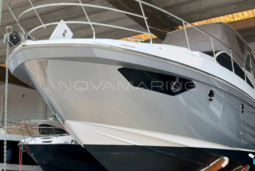Foto do veículo AZIMUT  56   0 MILHAS 6.700.000,00