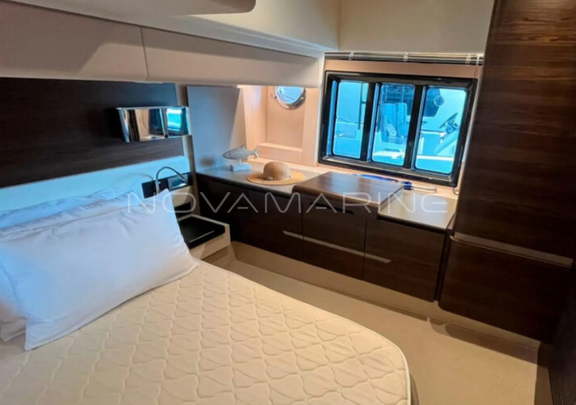 Foto do veículo AZIMUT  56   0 MILHAS 6.700.000,00