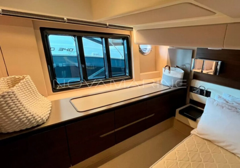 Foto do veículo AZIMUT  56   0 MILHAS 6.700.000,00