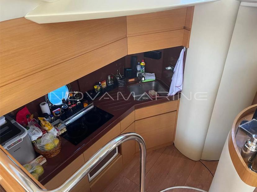 Foto do veículo AZIMUT  43   0 MILHAS 3.180.000,00