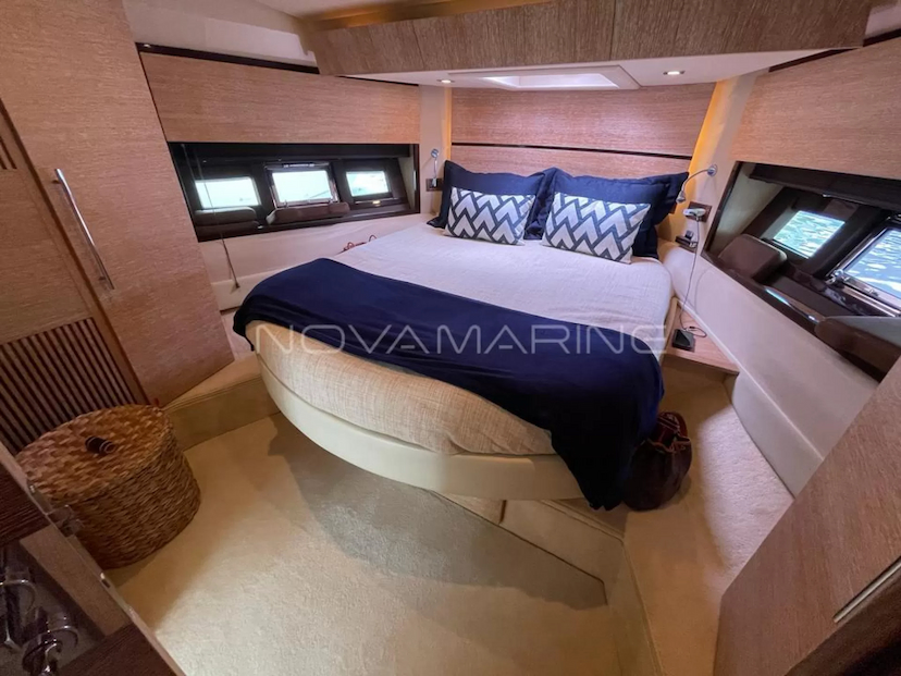 Foto do veículo AZIMUT  48   0 MILHAS 3.500.000,00