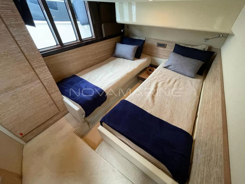 Foto do veículo AZIMUT  48   0 MILHAS 3.500.000,00