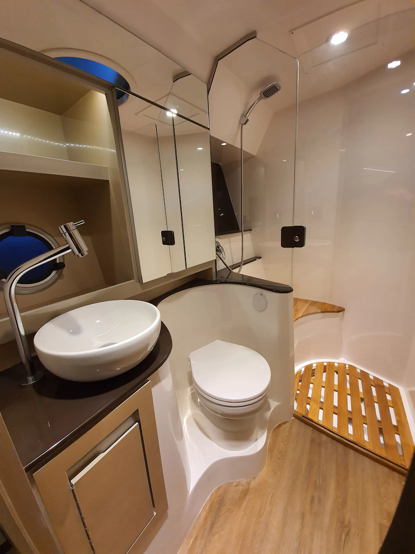 Foto do veículo TRITON YACHTS 52   0 MILHAS 5.427.000,00