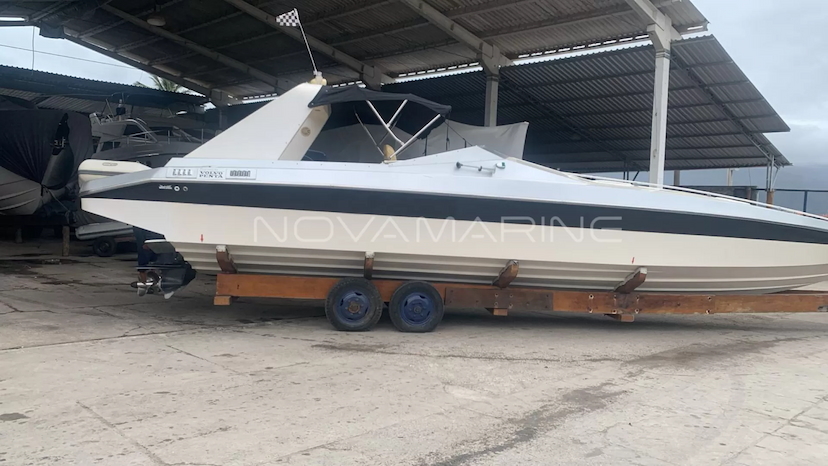 Foto do veículo MAGNUM  39   0 MILHAS 220.000,00